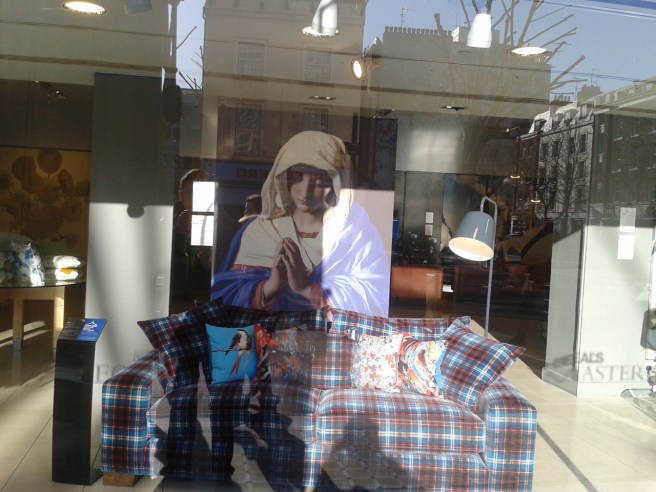 Heal's Masterpieces. Photo 2  by Ernesto Priego, taken  2013-04-02 17.25.09